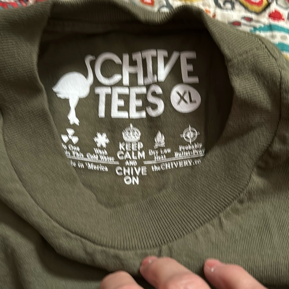 Keep calm and Chive on green short sleeve tshirt size xl - Picture 4 of 4